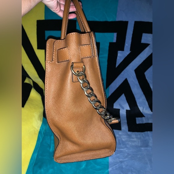 Michael Kors Large Hamilton Satchel 30S2GHMT3L in Camel Brown. - Picture 6 of 14